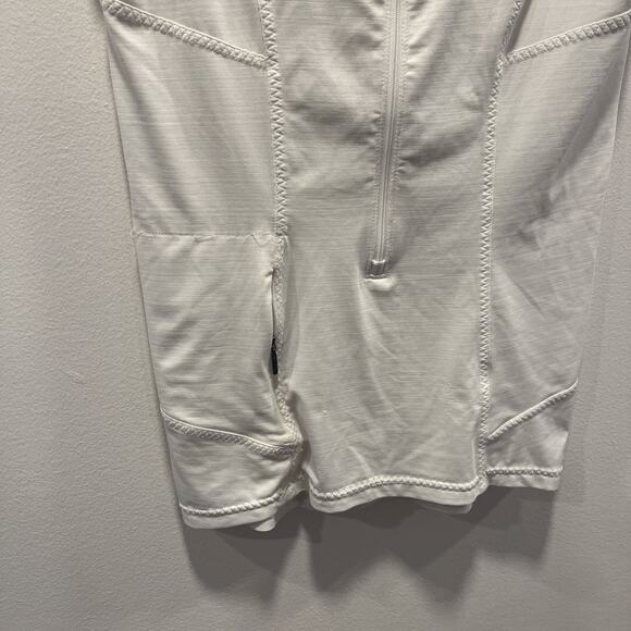 Athleta Size X Small Pacifica Countoured Tank With Half Zip - Picture 4 of 6